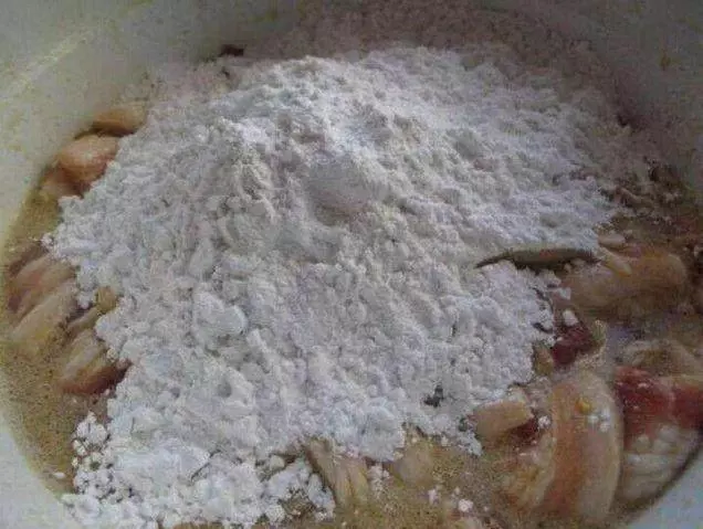 妻子把8個雞蛋打進五花肉,剛上桌沒一會就被掃光,好吃得飛起