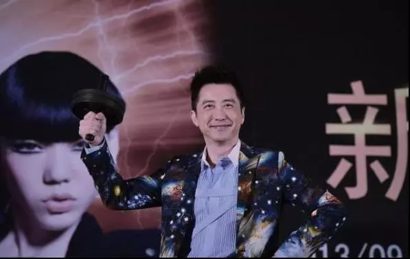 庾澄慶二婚又有婚變?原因或許有些驚人。伊能靜:不對等婚姻,最難熬~