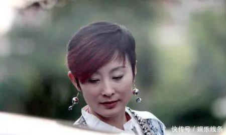 張敏老了,邱淑貞老了,葉子楣老了,只有她48歲仍像30歲一樣!