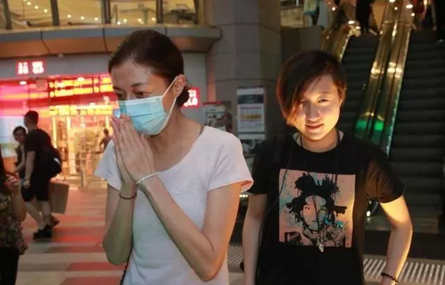小龍女花盡心思認父,成龍卻還是不聞不問,只因林鳳嬌這段對白太硬氣!