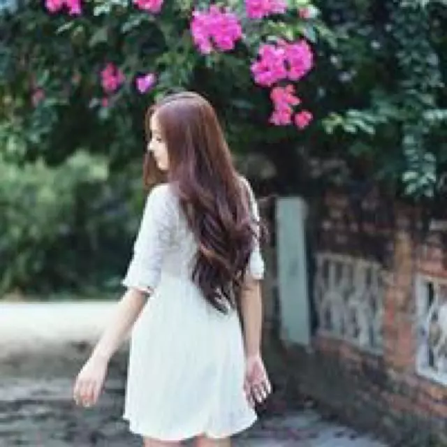 離婚後發現懷孕,我賭氣不讓前夫知道,八年後打開他家門我懵了
