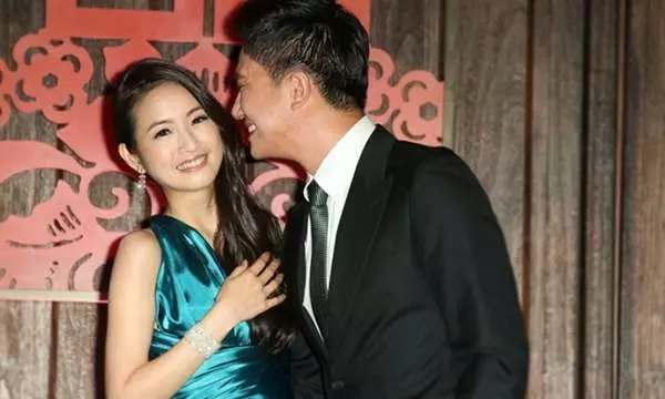 結婚近一年,林依晨素顏開心宣布:「家裡多了『新成員』啦!」