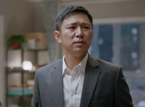 心理測試:4種拿杯子的方式選1種,測試你在別人眼中的真實形象