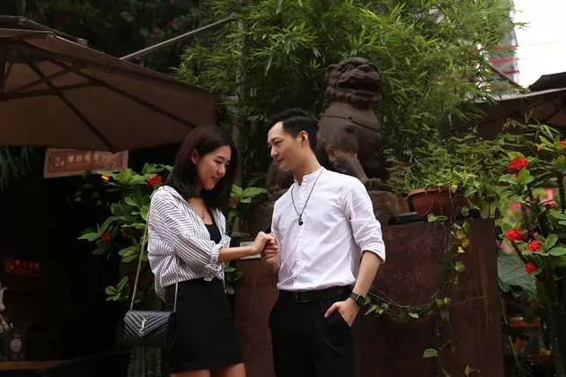 「兒媳,你每個月才三千塊錢,就別給我生活費了」「好的,婆婆」