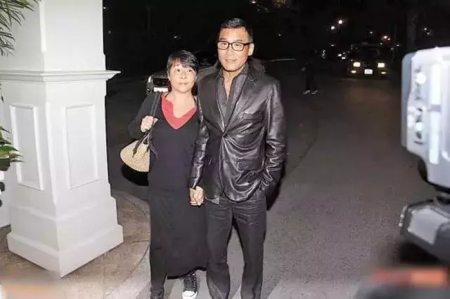 「贏過張曼玉」卻嫁窮小子把丈夫捧成影帝:換得老公30年的初心不變 ~~