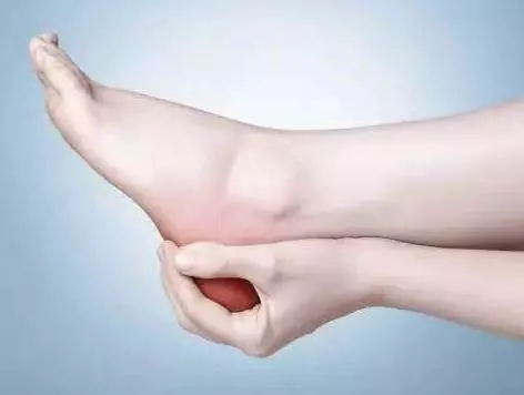 「腎」好不好看腳,如果腳上沒有3個表現,恭喜你,說明你的腎很健康