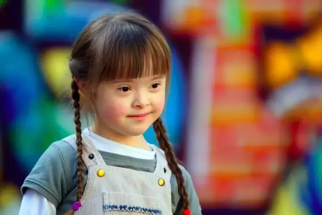 低聲教育」勝過吼孩子!研究表明:低聲教育養出懂事自信好孩子
