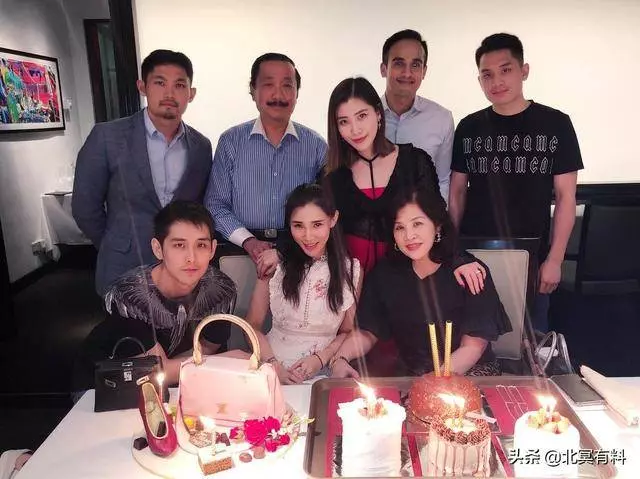 劉德華和朱麗倩表妹同框出鏡,其父是馬來西亞百億富豪,可以說一胖毀所有!