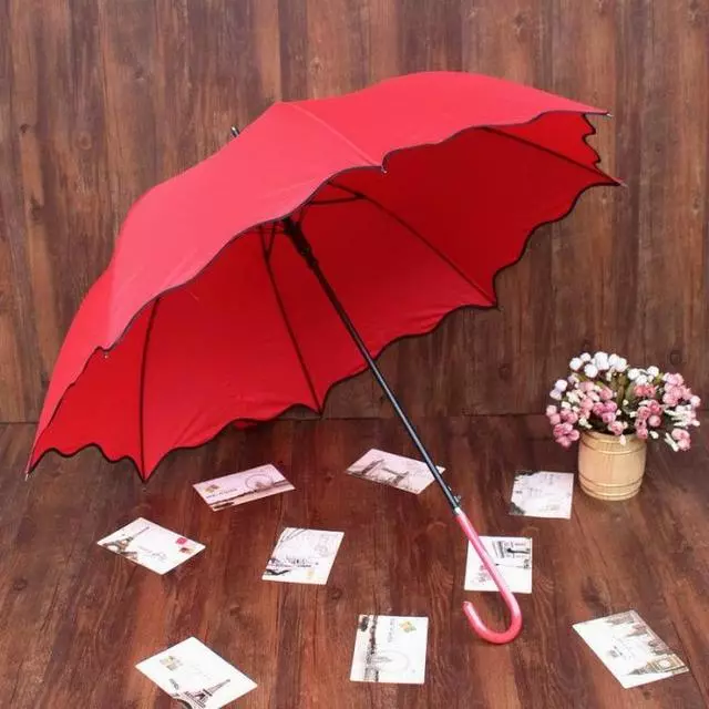 心理測試:下雨時,你會用哪把雨傘?測你這輩子有多少真心朋友?