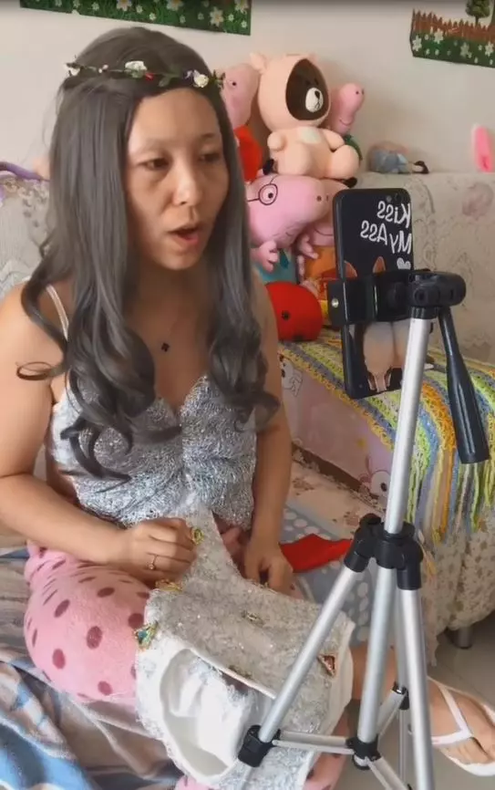 現出原形!網紅們「美肌下的真面目」曝光 美顏一關「仙氣V臉網美→白鼻心阿姨」粉絲看傻