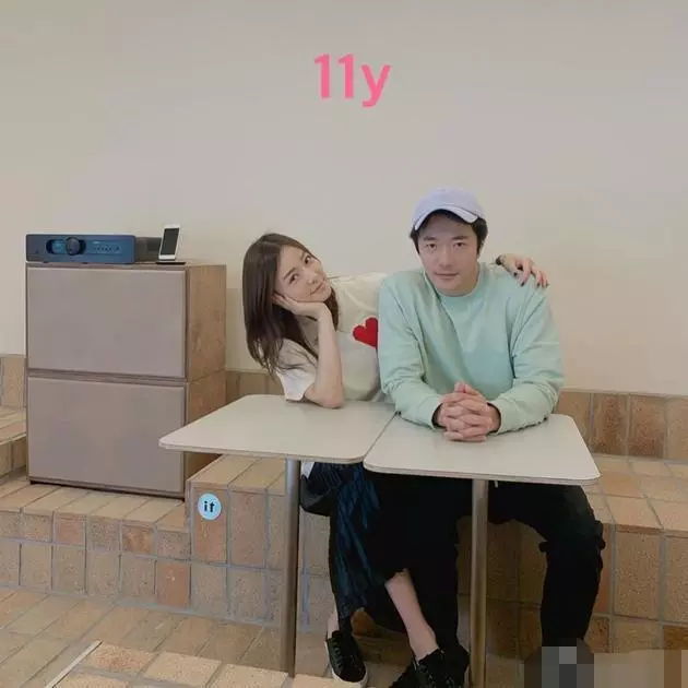 《天國的階梯》權相佑結婚11周年曬「全家福」,兒子宛如縮影「霸氣告白妻子」:平凡就是幸福~~