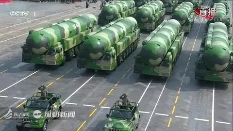 網友看到周總理這張圖瞬間淚目:真的繃不住了!