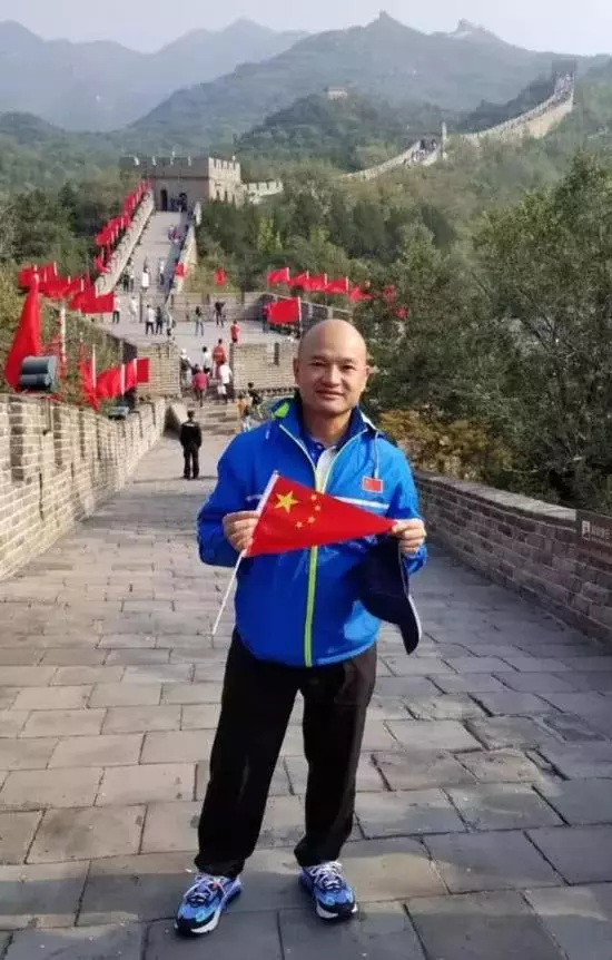 網友看到周總理這張圖瞬間淚目:真的繃不住了!
