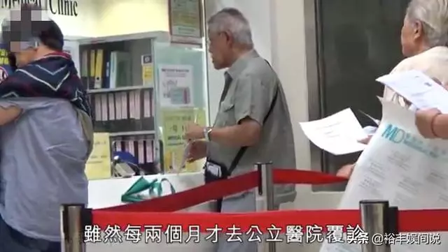 79歲吳耀漢獨自去醫院複診,滿頭白髮步履蹣跚,自爆腎功能剩一成!