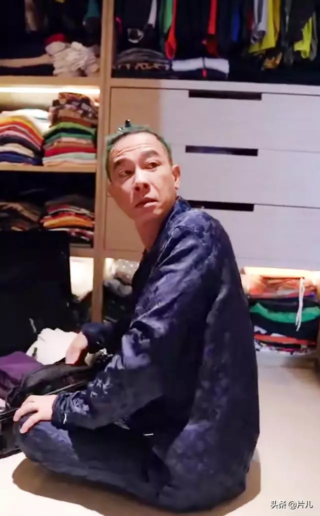 陳小春價值數千萬元豪宅曝光,衣帽間寬敞明亮鄰居為王祖藍