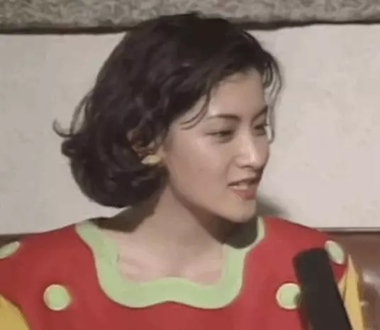 《大長今》李英愛21歲嫩照曝光!五官深邃「神似李嘉欣」美顏驚人 「從小美到大」48歲超凍齡