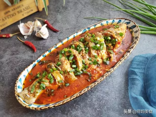 8道菜,都是簡單味美的家常菜,家人吃得好滿足