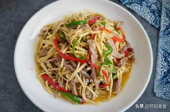 8道菜,都是簡單味美的家常菜,家人吃得好滿足
