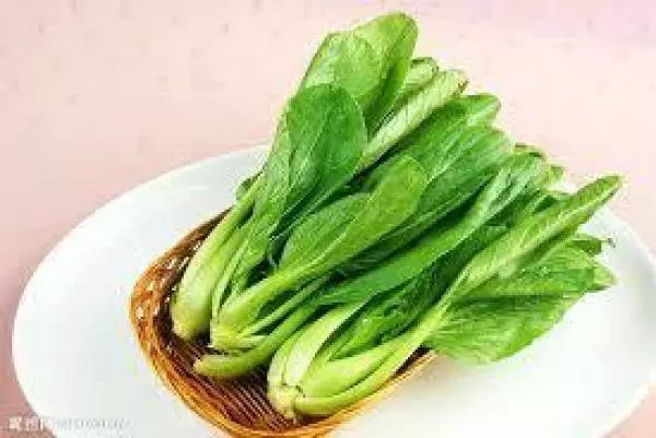 請注意!這樣吃燙青菜和炒青菜,等於吞油!燙青菜的優缺點都體現在哪裡?