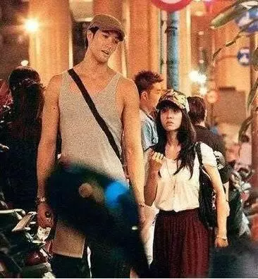 曾被嫌棄太矮還想分其身家?如今錦榮分手,蔡依林好心情藏不住!