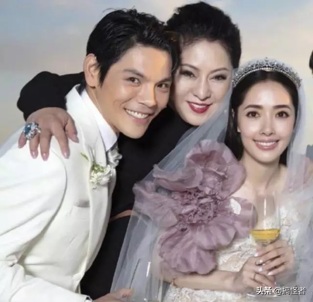 郭碧婷婚後豪門生活,金鍊子美甲成亮點,粉絲:不用做家務真好!