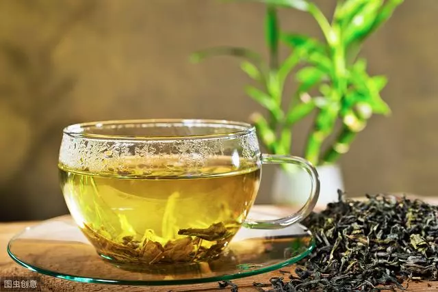 綠茶、紅茶、黑茶、白茶......有啥區別?養生作用差別大嗎?