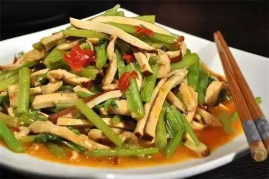 26種芹菜做法,好吃到停不下來