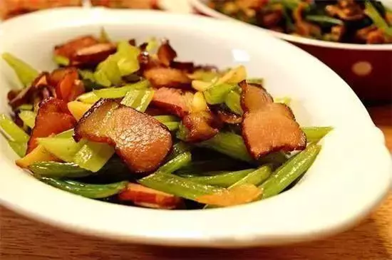 26種芹菜做法,好吃到停不下來