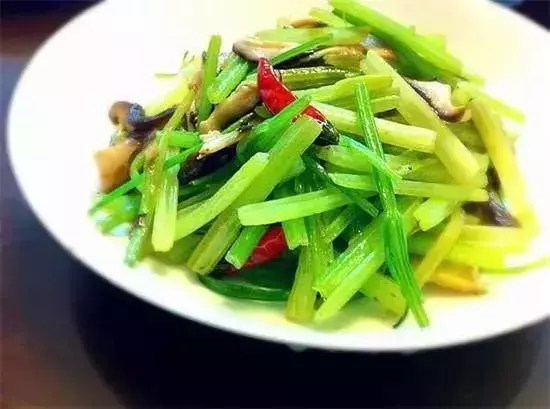26種芹菜做法,好吃到停不下來