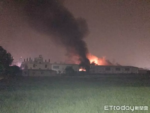 鐵皮工廠燃燒!台中勇消衝第一搜救「受困失聯6小時」 懷雙胞胎孕妻「終於找到老公」瞬間淚崩