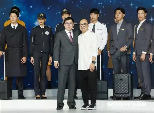 明年即將開航!星宇航空「全新制服曝光」地勤有夠帥 網友一看「飛航員霸氣設計」:還有缺人嗎