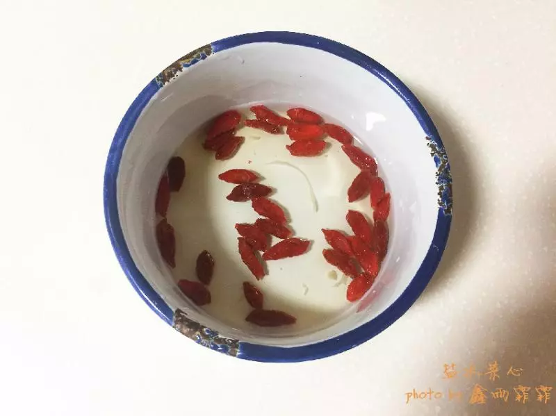 青菜別再炒著吃了,教你做鹽水菜心,味道更清爽,營養流失更少