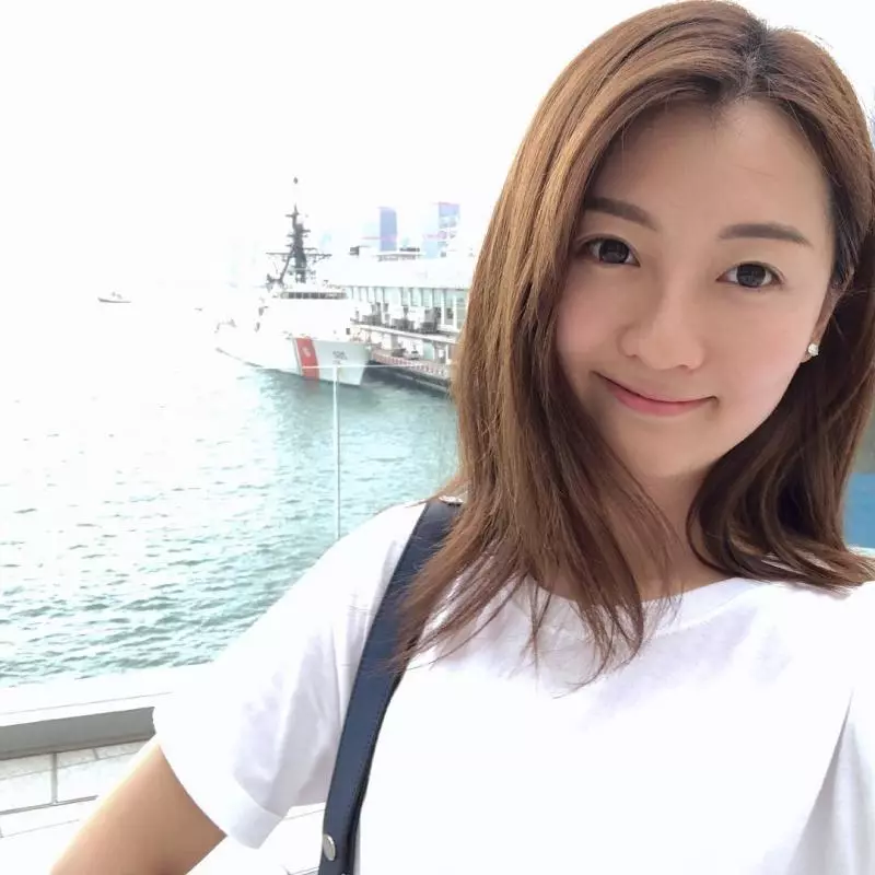 運動女孩超清新!甜系女友「岑紫生」白皙稚嫩身材姣好,水下驚見美女也能戀愛噴發!