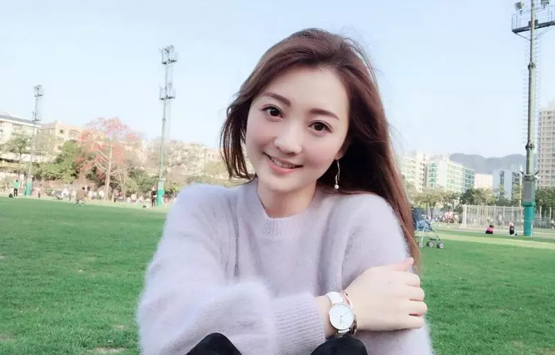 運動女孩超清新!甜系女友「岑紫生」白皙稚嫩身材姣好,水下驚見美女也能戀愛噴發!