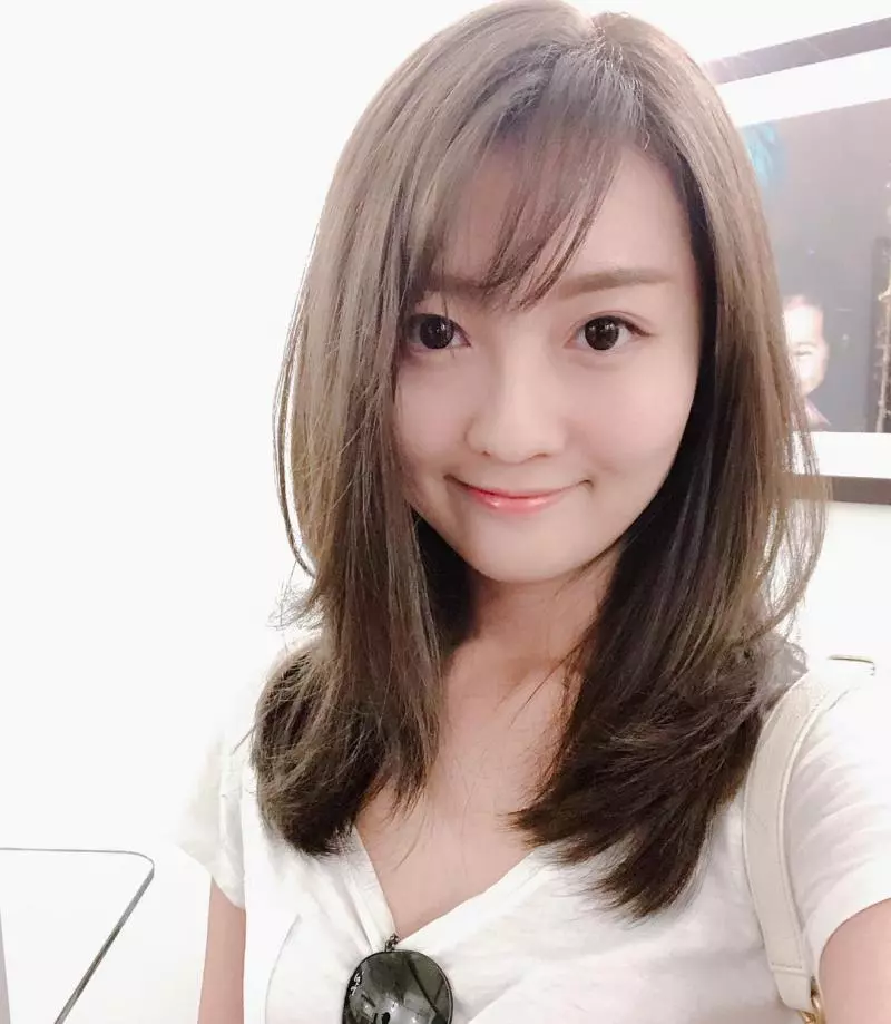 運動女孩超清新!甜系女友「岑紫生」白皙稚嫩身材姣好,水下驚見美女也能戀愛噴發!
