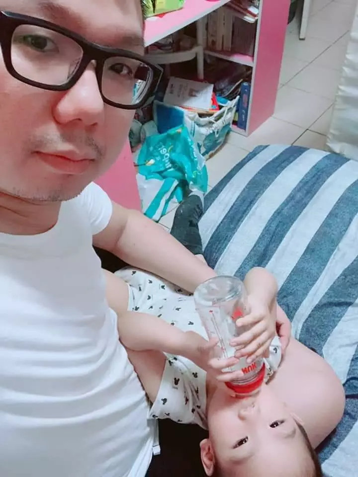有沒有跟我一樣睡覺不知要怎麼睡覺的,我找不到比我老公睡姿還差的,他不信哪有每個人睡姿都這麼好
