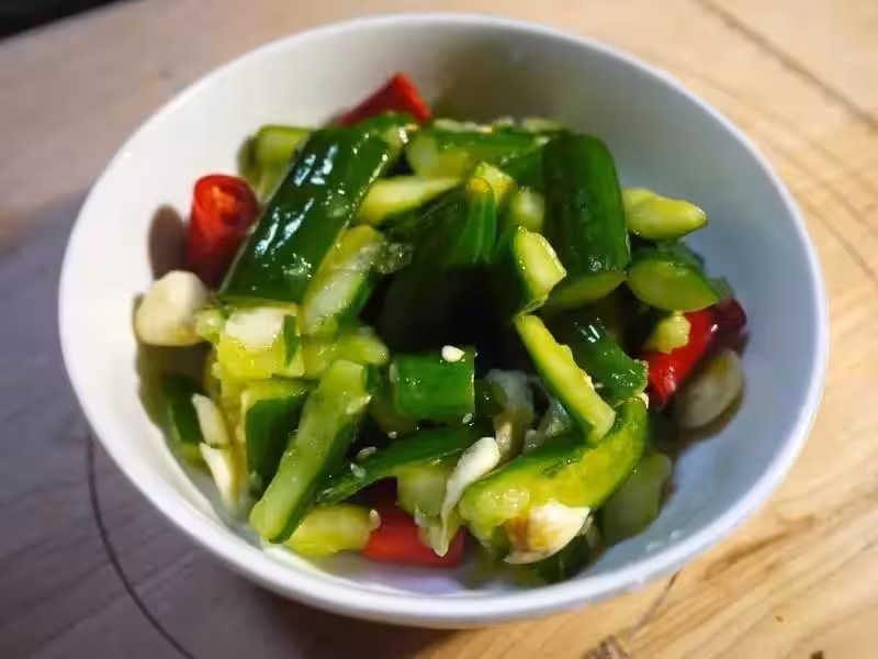 外出吃水餃,結帳後要離開時,老闆說了一句:『以後要常回家吃飯哦!』 網友:會不會吃著吃著就變老闆娘了