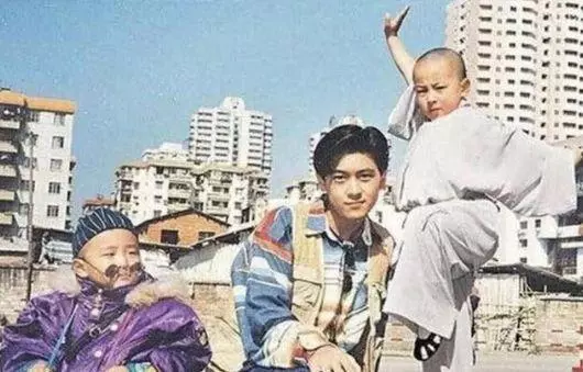 林志穎繼承了媽媽的不老童顏,與70歲媽媽合照,宛如是一對姐弟!