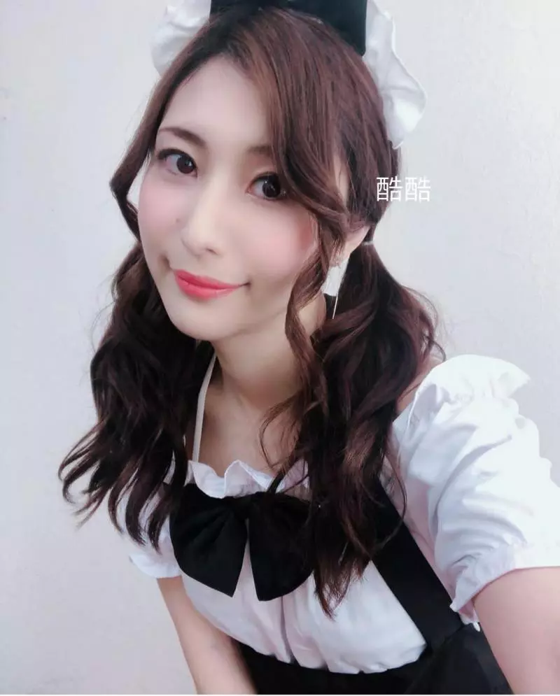 日本妹千夏在家的裝扮,網友發言我要做那助理