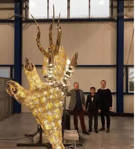 吳佩慈官宣懷上第四胎,曬萬元護膚品,為領證進豪門會再拼第五胎!