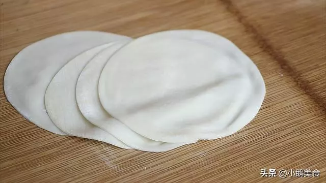 金針菇最好吃的做法,不塞牙易消化,加花生簡單一做,全家都愛吃