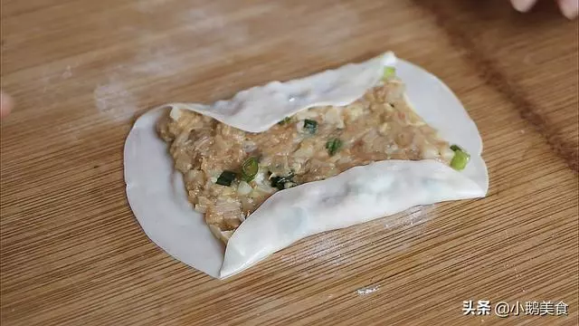 金針菇最好吃的做法,不塞牙易消化,加花生簡單一做,全家都愛吃
