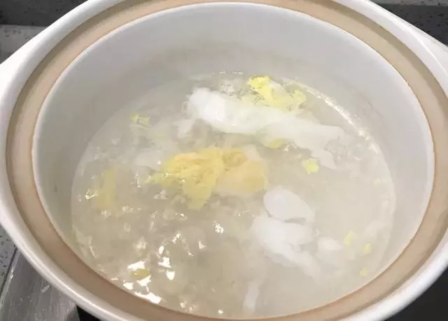 紅糖雞蛋水,女生要多喝,隔三差五來一碗,臉色紅潤還養顏