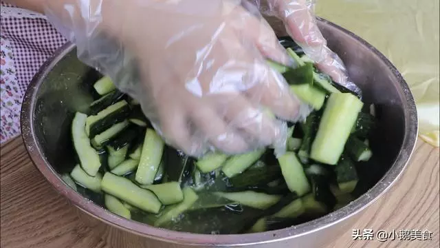 祖傳腌黃瓜秘方,簡單一切一壓一年不會壞,爽脆開胃比吃肉都過癮