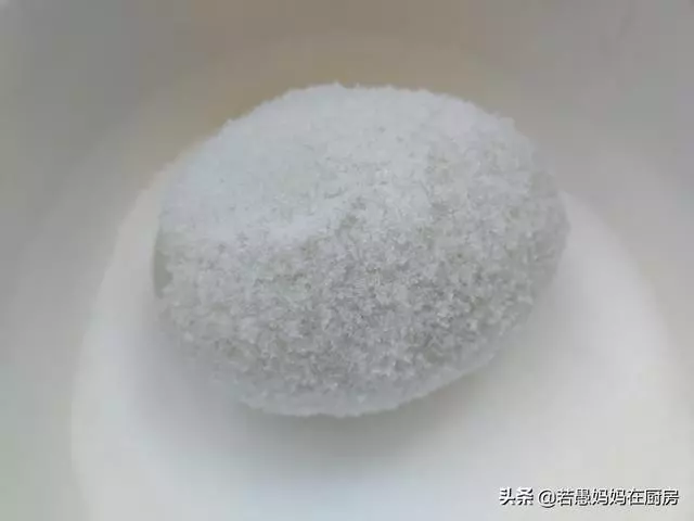 腌制鹹鴨蛋好吃有秘訣,無需黃泥,無需鹽水,個個起沙流油,真香