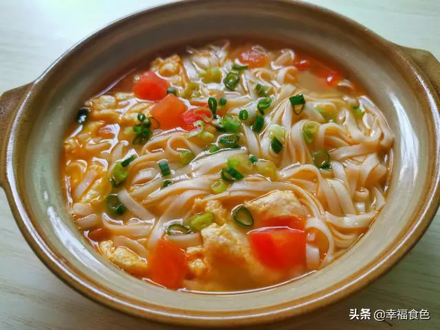 麵條這樣做,很多人都喜歡,簡單又快手,而且吃不膩