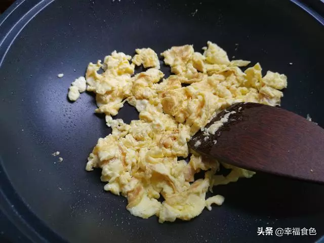 麵條這樣做,很多人都喜歡,簡單又快手,而且吃不膩