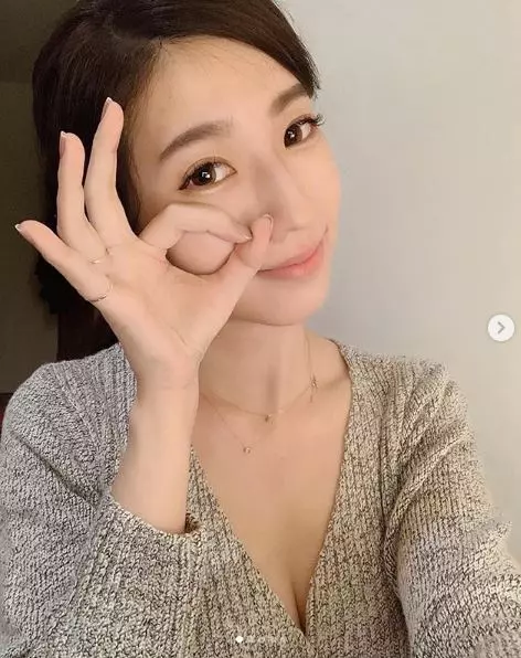 必須即刻入主!LEXUS「氣質業助」蔡芳婷出國度假大曬火辣身材!