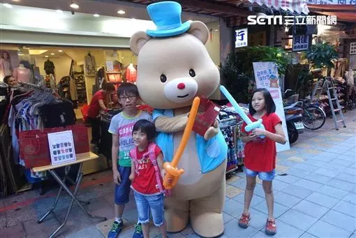 最大親子文創市集 即將封街飆行李箱。「逛街」沒什麼?用「競速」購物才瘋狂!