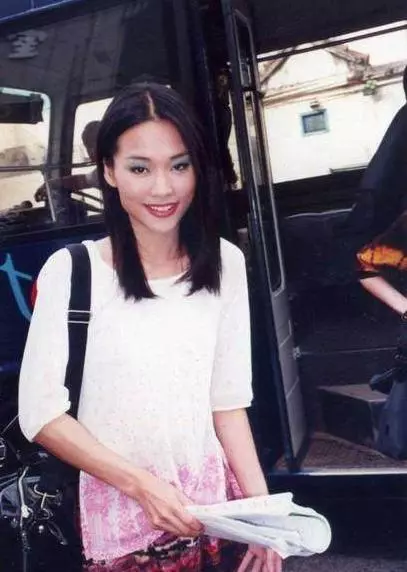 傳遭家人轉移財產 許美靜街頭賣唱境況淒慘